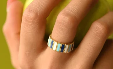 Minimal Gold Rings
